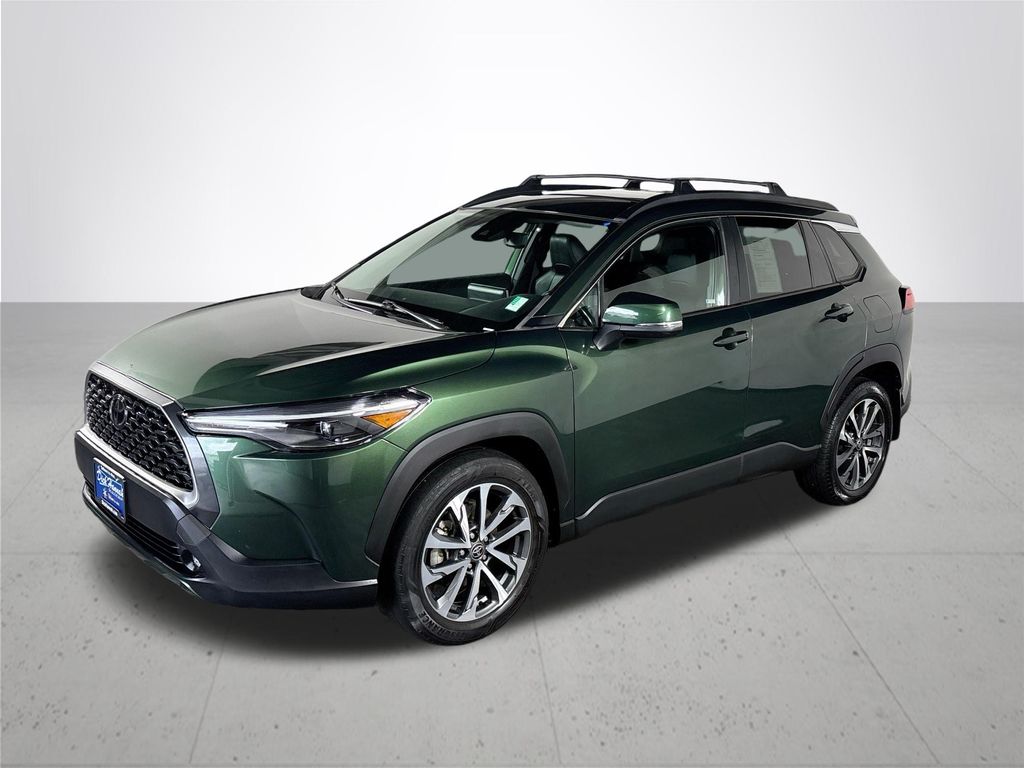 2022 Toyota Corolla Cross XLE