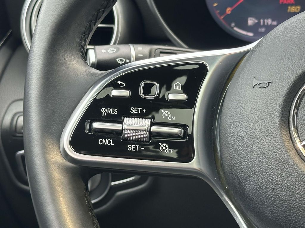 2022 Mercedes-Benz GLC 300 19