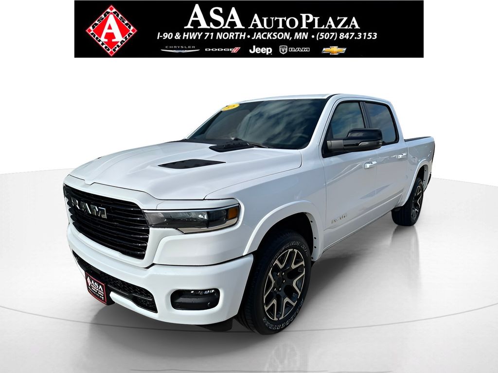 2026 RAM 1500 Laramie Crew Cab 4WD