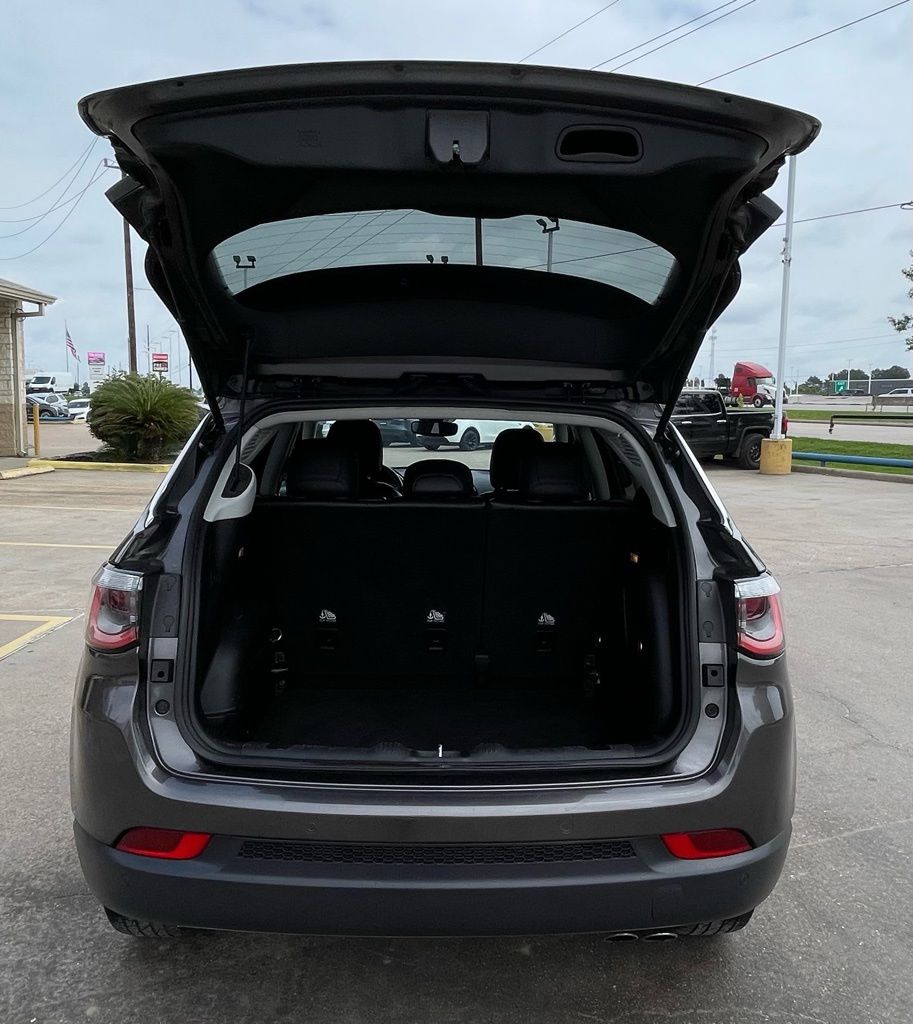 2018 Jeep Compass Limited - 11