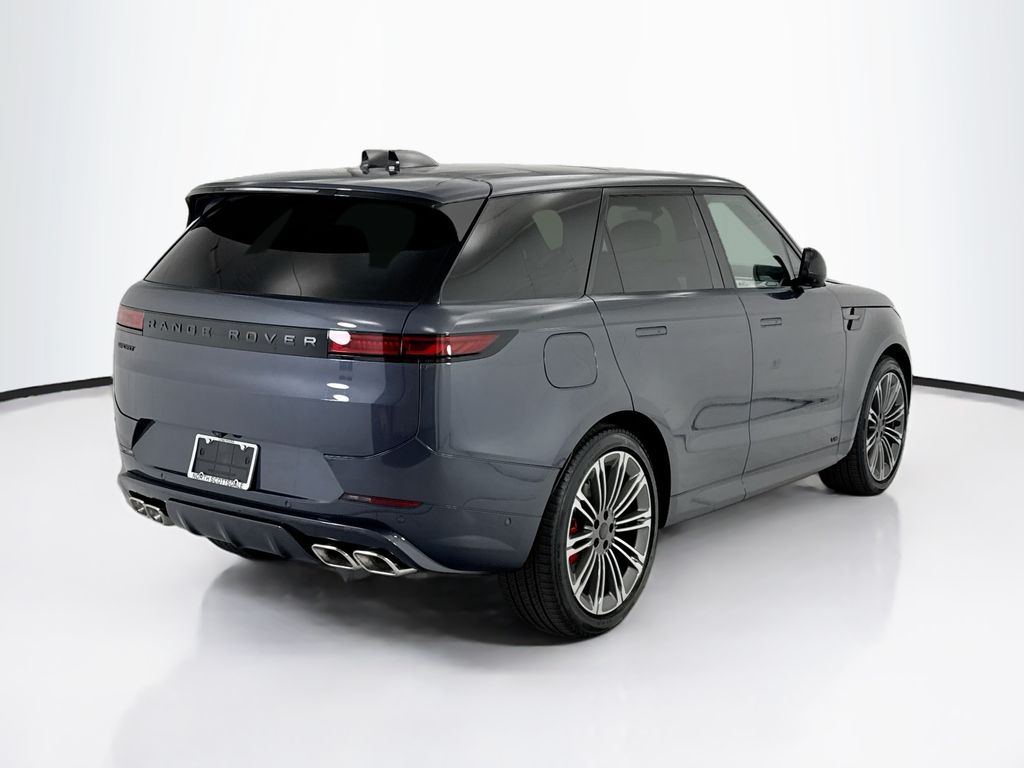 Thumbnail: 2026 Land Rover Range Rover Sport - 5