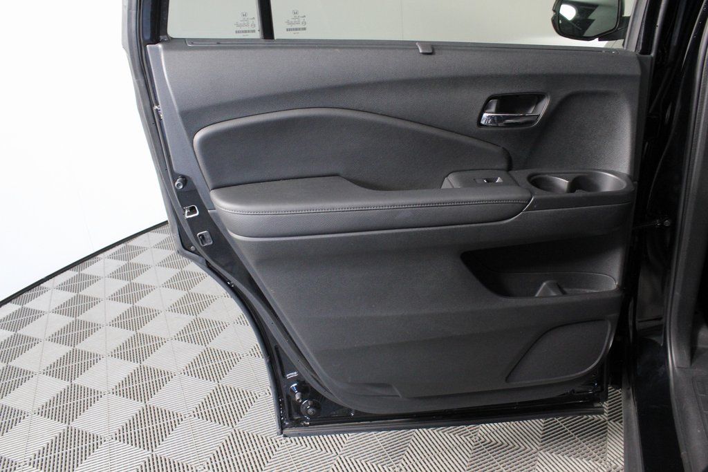 Thumbnail: 2022 Honda Pilot - 13