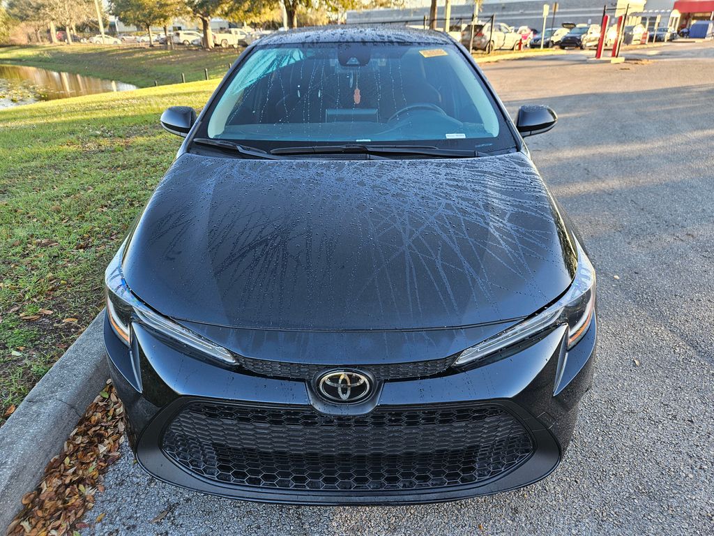 2020 Toyota Corolla LE 8