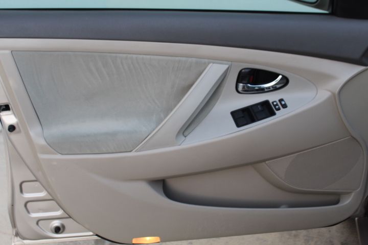 Used Car 2009 Toyota Camry  Le For Sale Under $10,000 In Georgetown, Texas