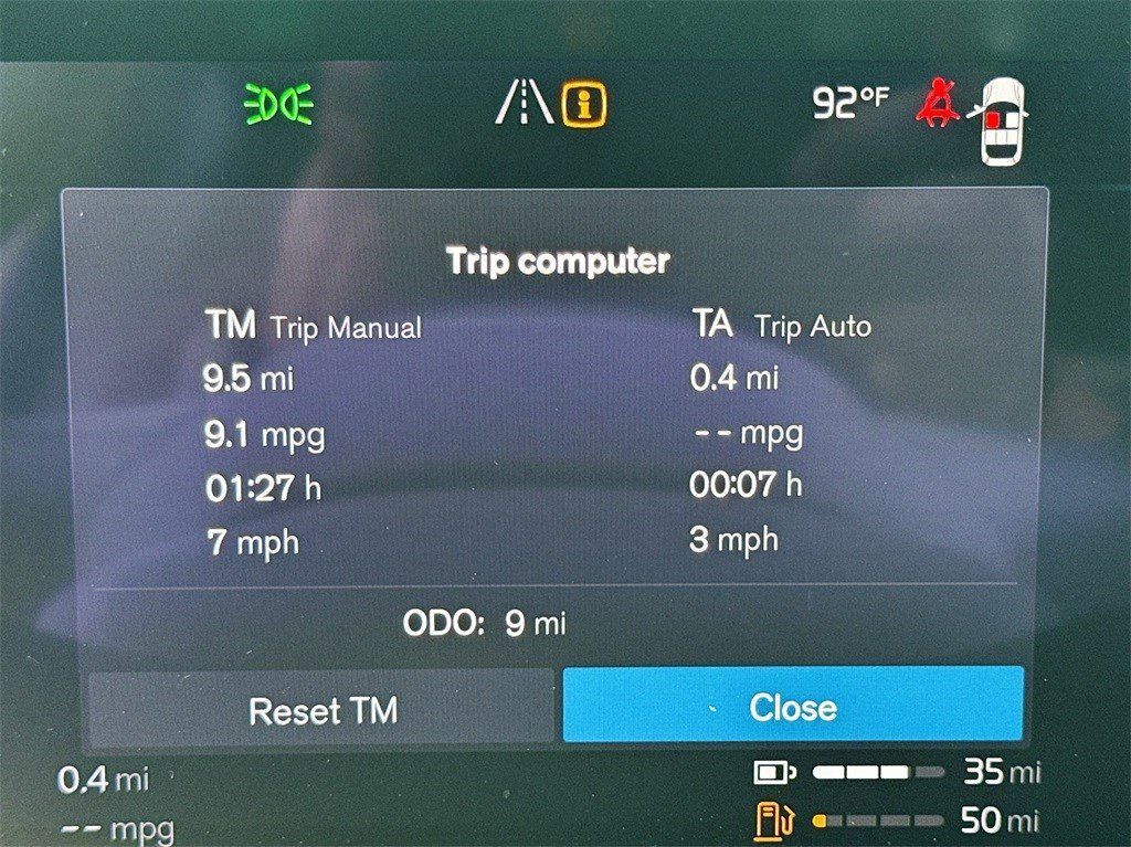 New 2025 Crystal White Volvo T8 Plus image 12