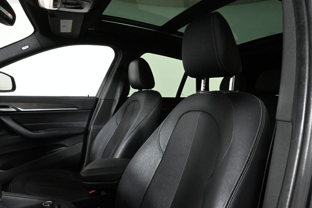 Thumbnail: 2017 BMW X1 - 4