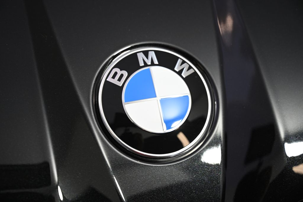 Thumbnail: 2025 BMW X3 - 13