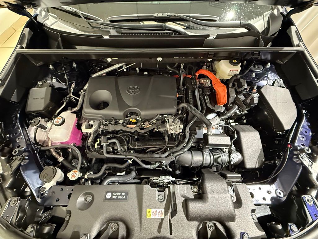 Thumbnail: 2025 Toyota RAV4 - 10