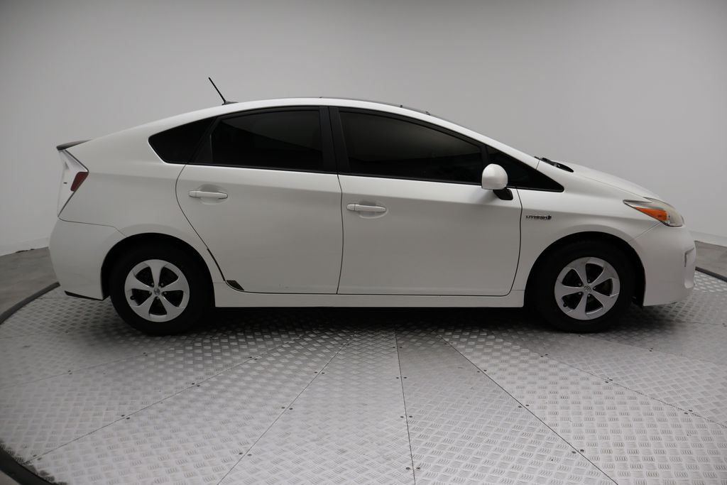 Thumbnail: 2013 Toyota Prius - 7