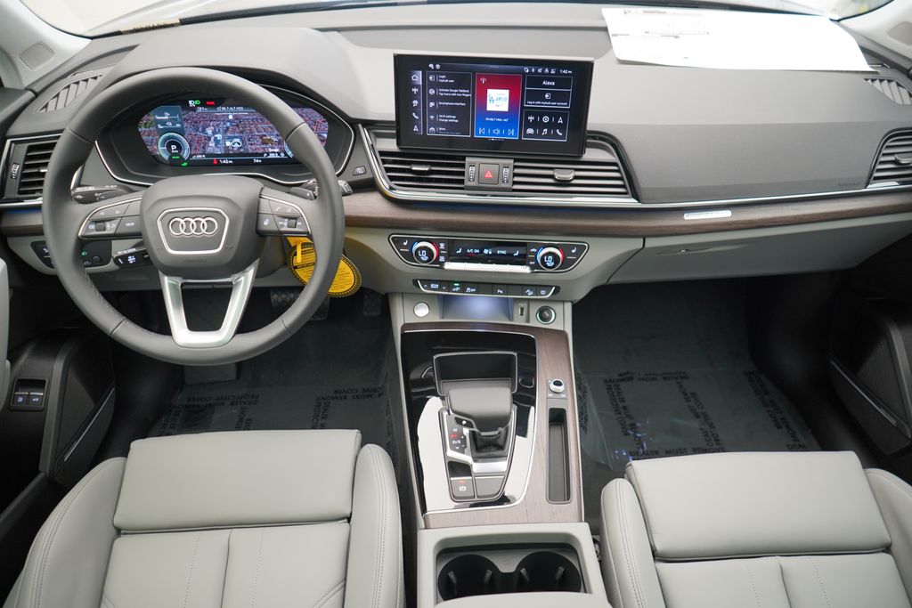 2025 Audi Q5 e  11