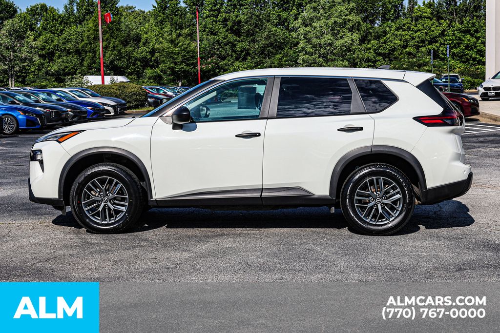 Used 2024 White Nissan S image 9