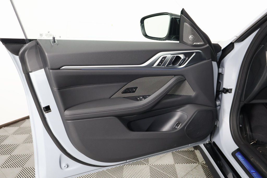 2025 BMW i4 eDrive40 7