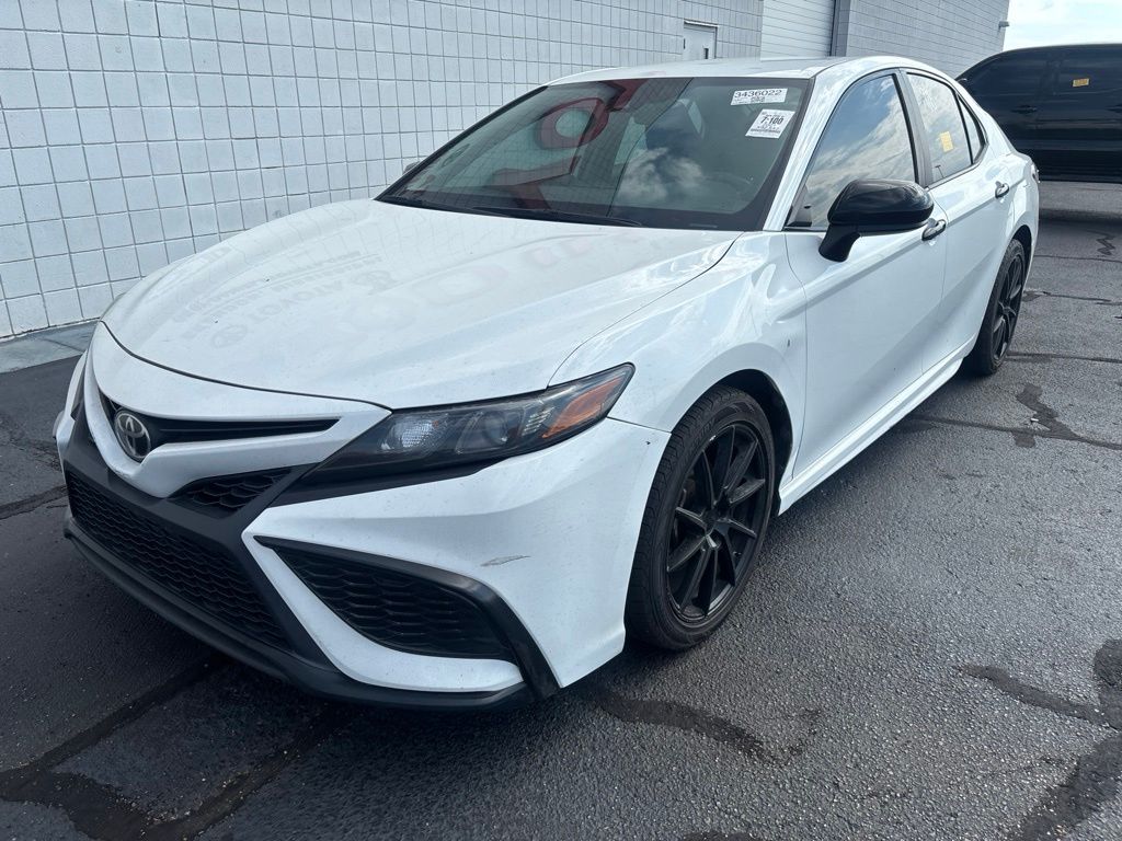2021 Toyota Camry SE Nightshade FWD