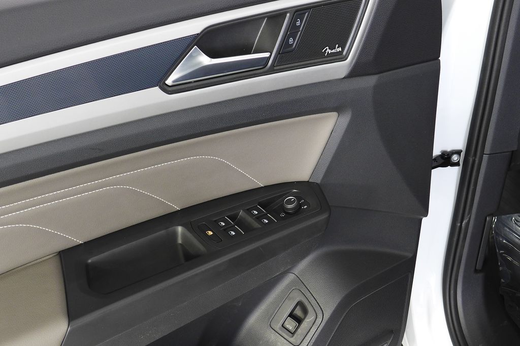 Thumbnail: 2023 Volkswagen Atlas - 12