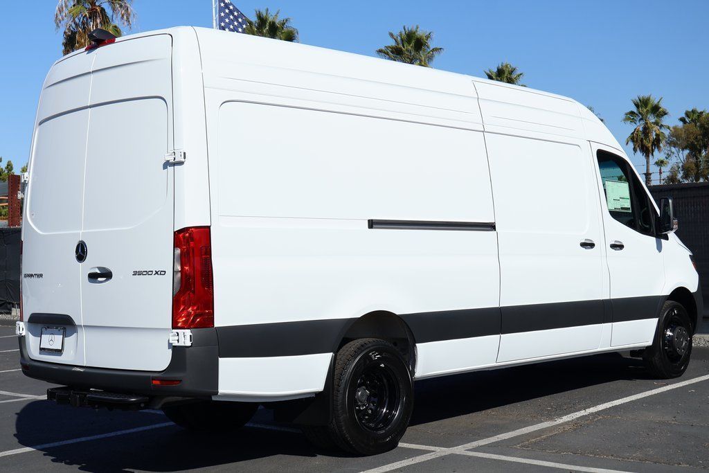 Thumbnail: 2026 Mercedes-Benz Sprinter - 2