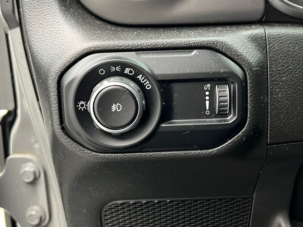 Thumbnail: 2023 Jeep Wrangler - 17