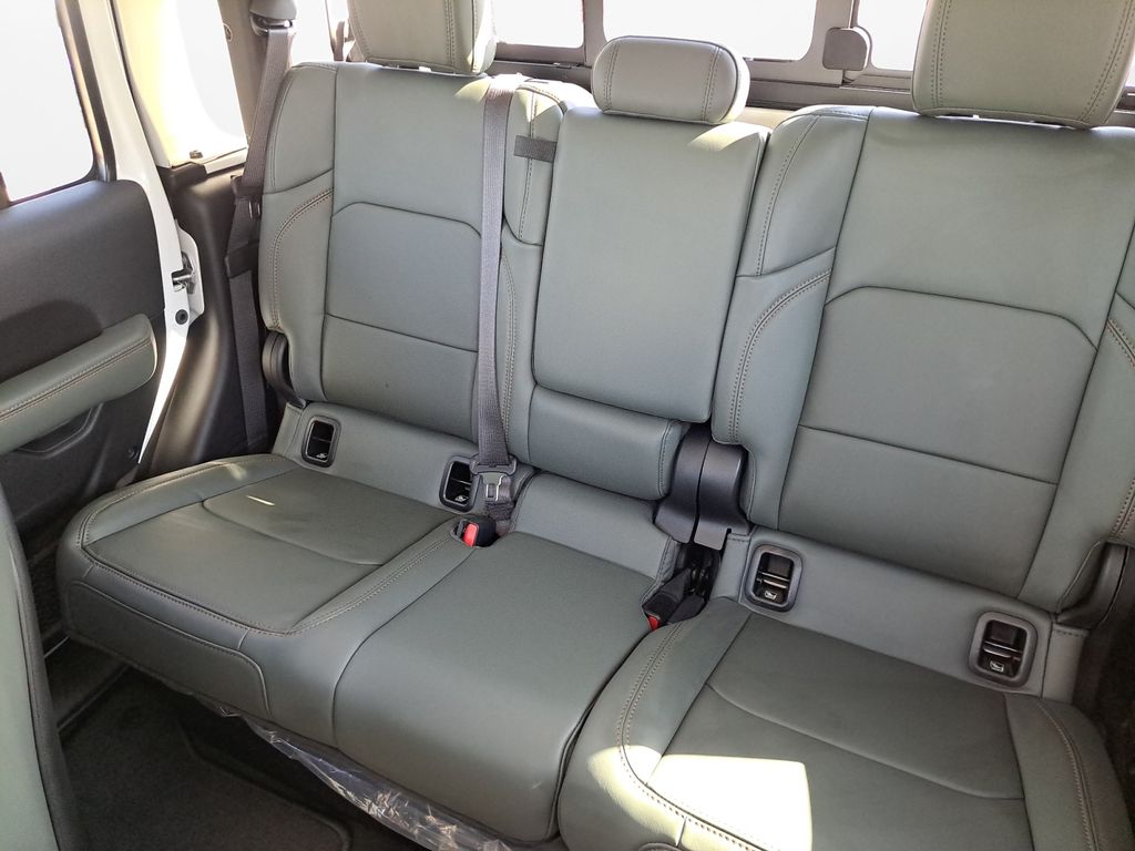 New Car 2025 Jeep Gladiator  Mojave For Sale In Austin, Texas