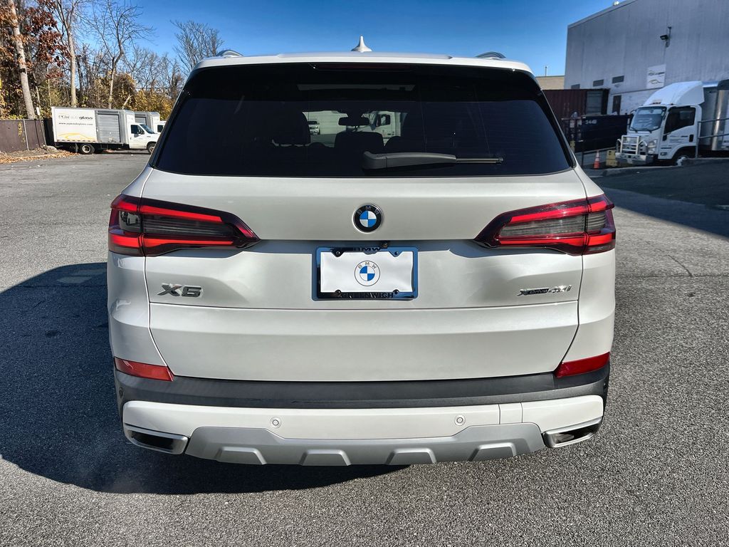 Thumbnail: 2023 BMW X5 - 24