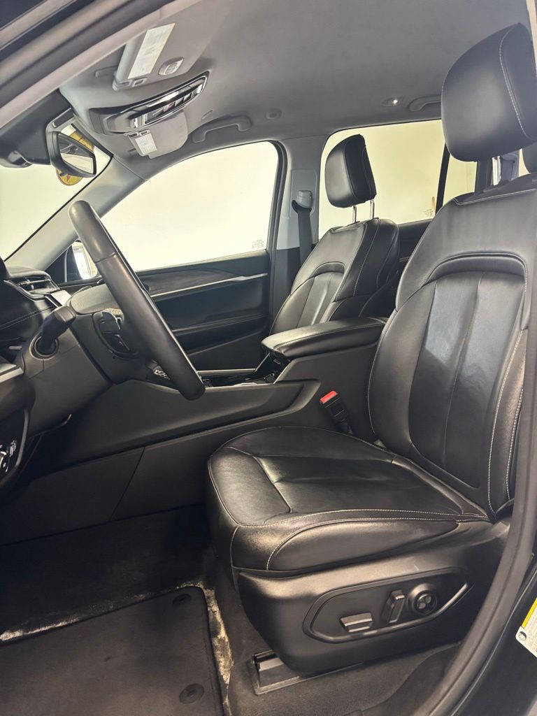 Used 2023 Jeep Grand Cherokee SUV