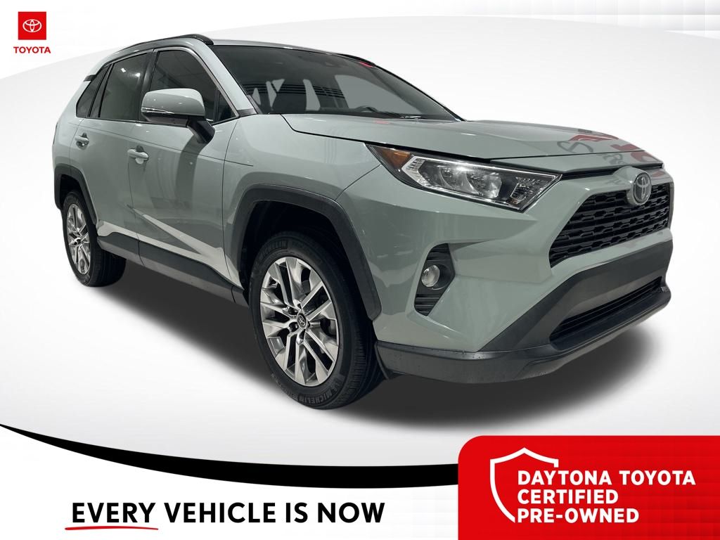 2021 Toyota RAV4 XLE Premium's photo