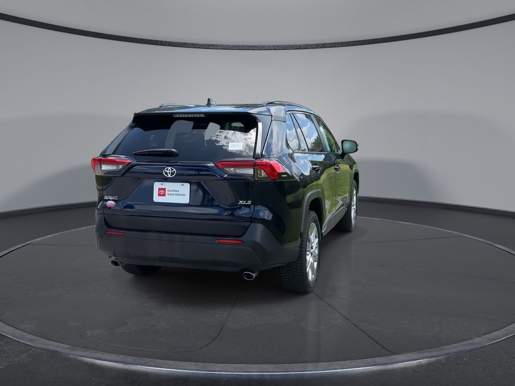 Thumbnail: 2023 Toyota RAV4 - 8