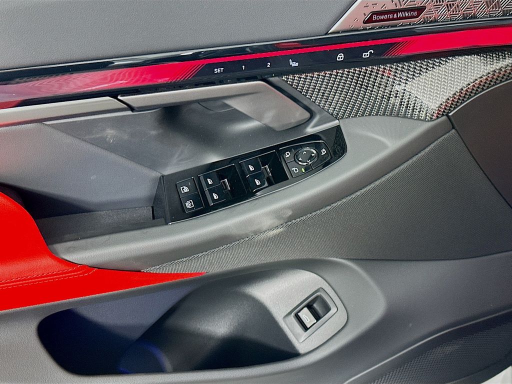 Thumbnail: 2026 BMW M5 - 20