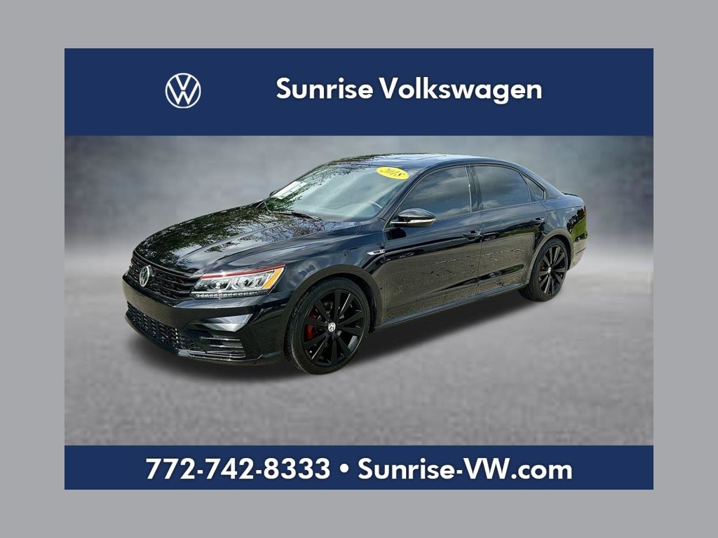 Deep Black Pearl Metallic 2018 Volkswagen Passat Sedan Front-Wheel Drive 6-Speed Dual Clutch