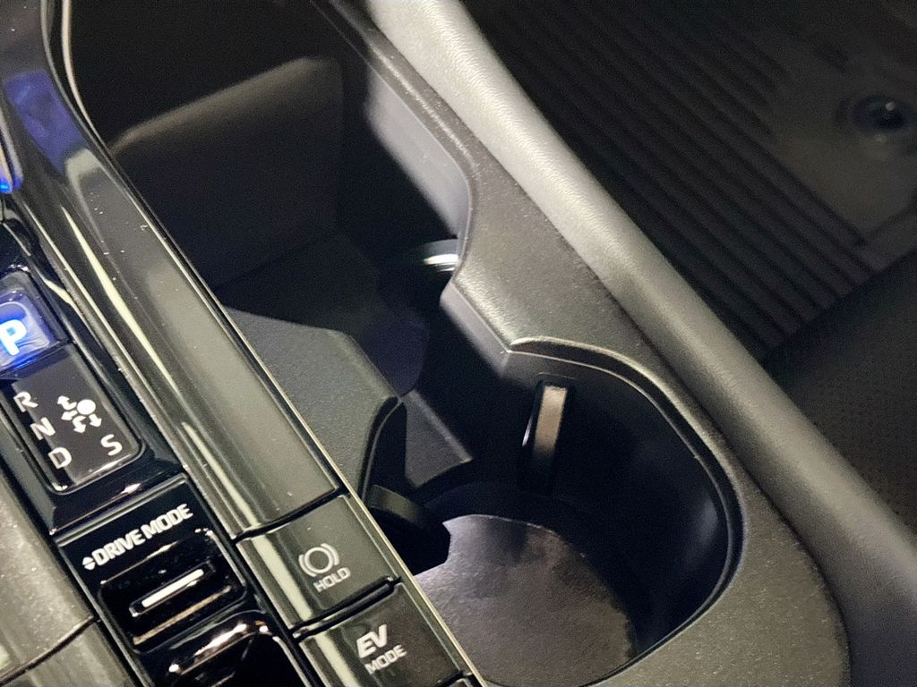 2025 Toyota Crown Signia Limited