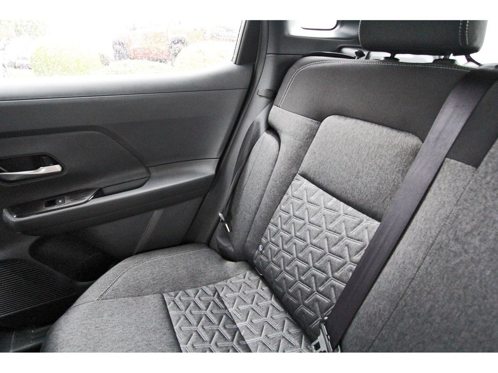 2026 Nissan Kicks SV - 10