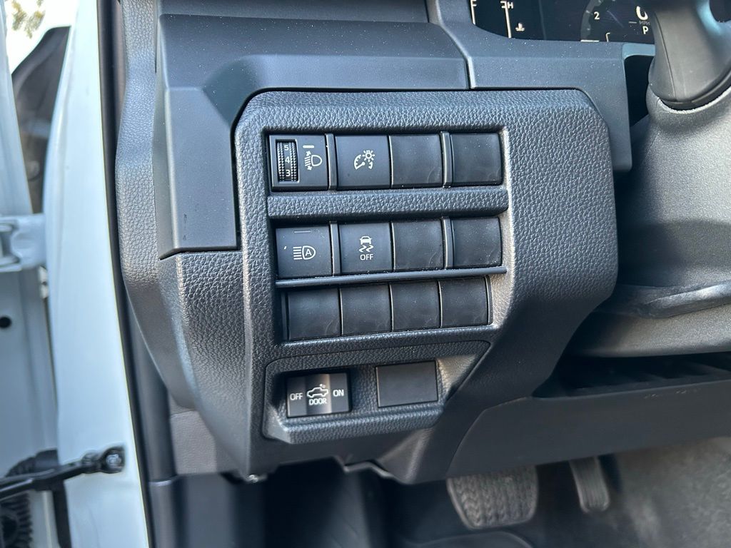 Thumbnail: 2024 Toyota Tacoma - 18