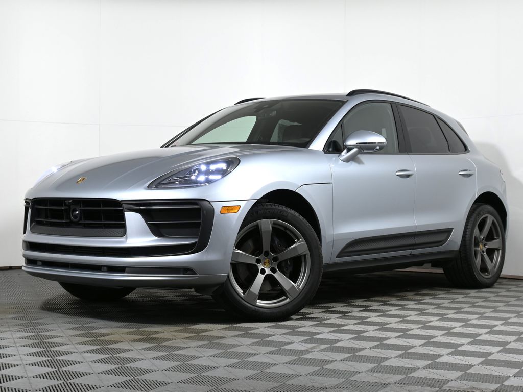 2023 Porsche Macan  -
                Warwick, RI