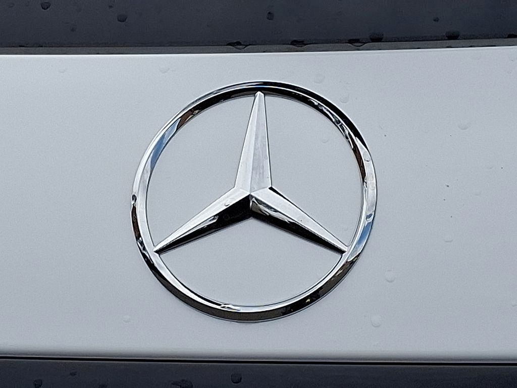 Thumbnail: 2025 Mercedes-Benz GLC - 22