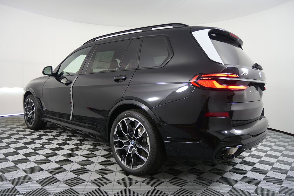 2026 BMW X7 xDrive40i 5