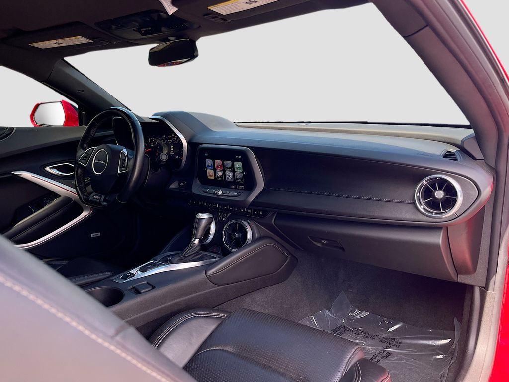 Used 2018 Red Chevrolet SS image 28