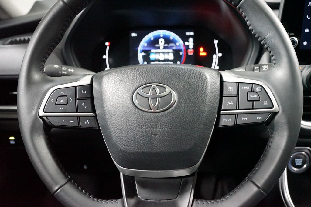 Thumbnail: 2024 Toyota Grand Highlander - 12