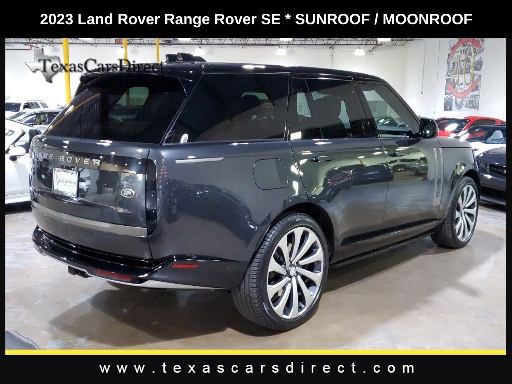 2023 Land Rover Range Rover SE 11