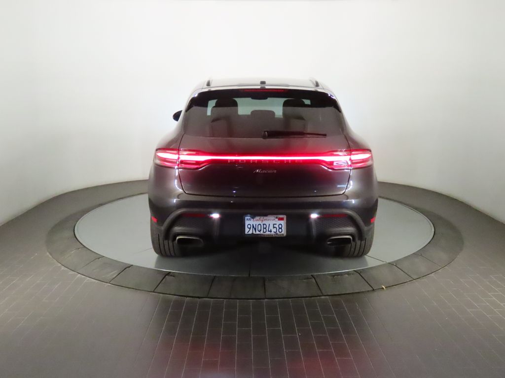 Thumbnail: 2024 Porsche Macan - 6