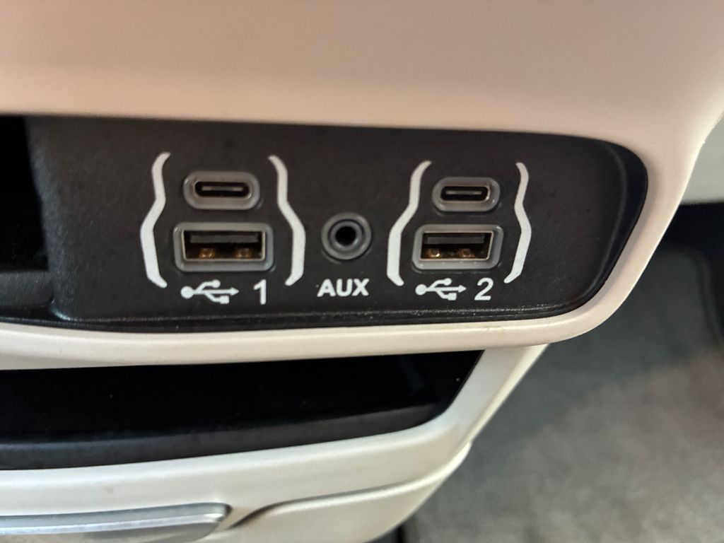 Used Car 2024 Chrysler Pacifica Hybrid  Select For Sale Under $30,000 In Austin, Texas