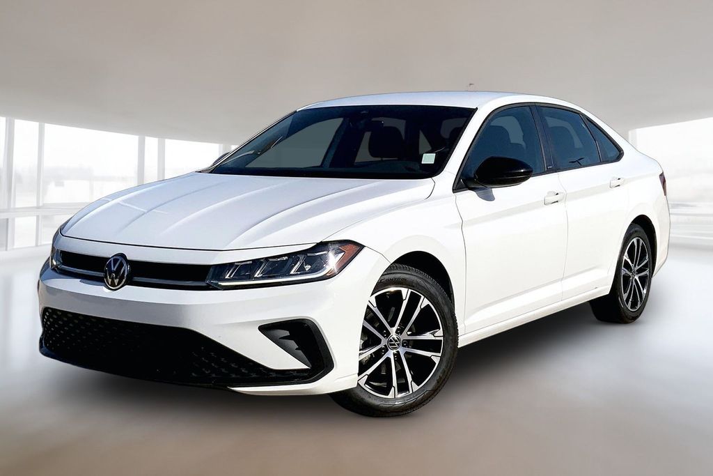 White 2025 Volkswagen Jetta Sedan Front-Wheel Drive 8-Speed Automatic