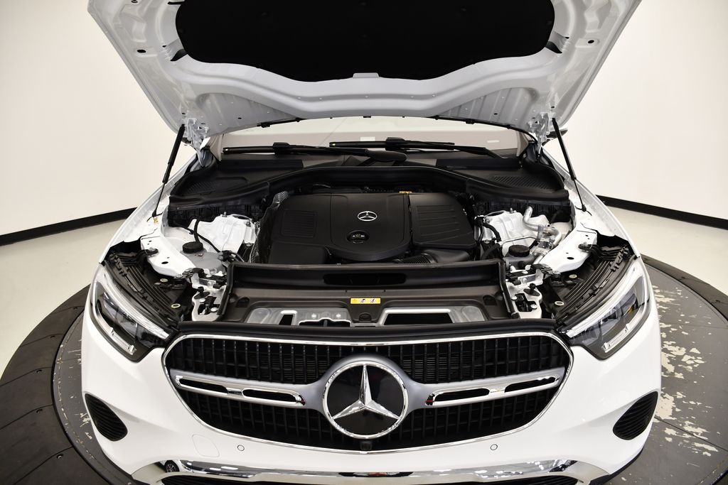 Thumbnail: 2025 Mercedes-Benz GLC - 12