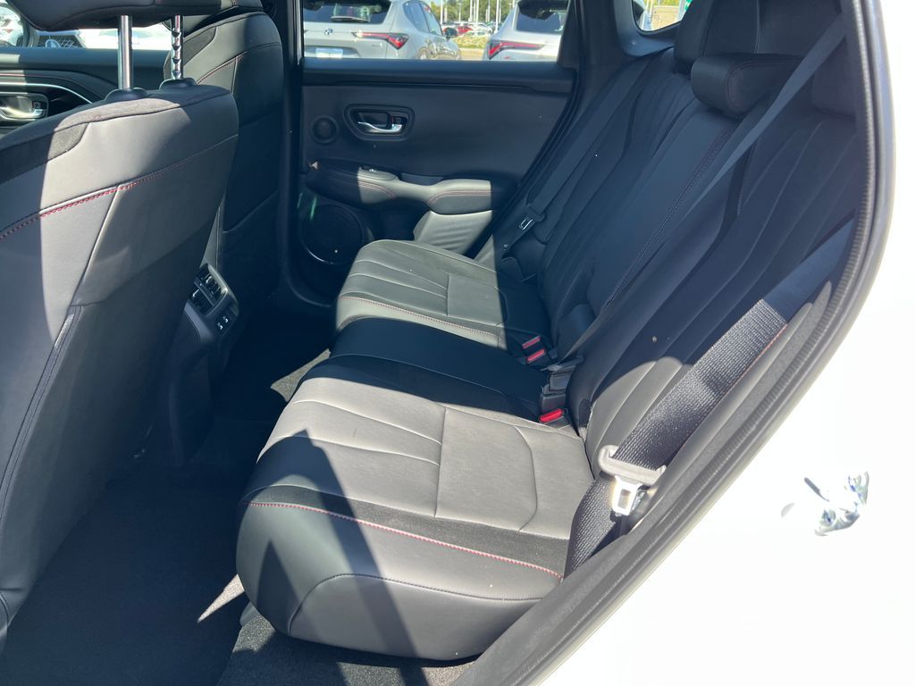 Thumbnail: 2025 Acura ADX - 21