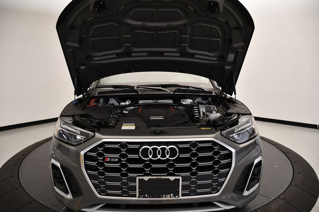 Thumbnail: 2023 Audi SQ5 - 11