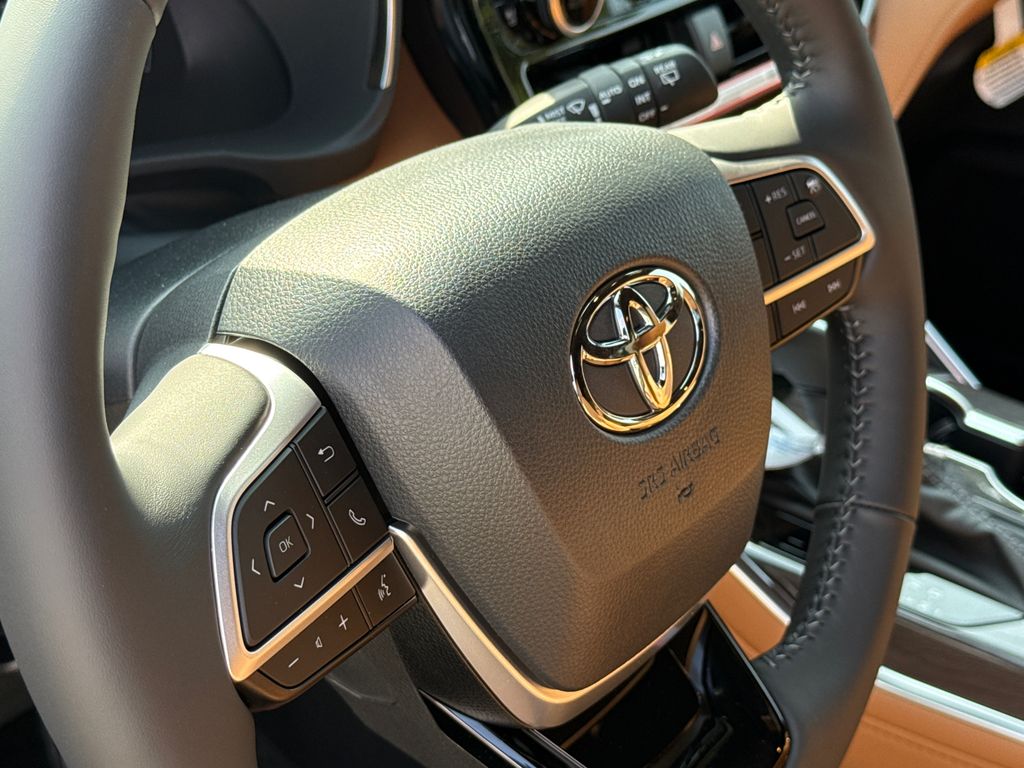 Used 2026 Toyota Highlander SUV