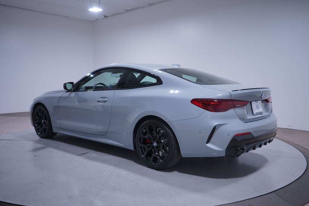 Thumbnail: 2025 BMW 4 Series - 3