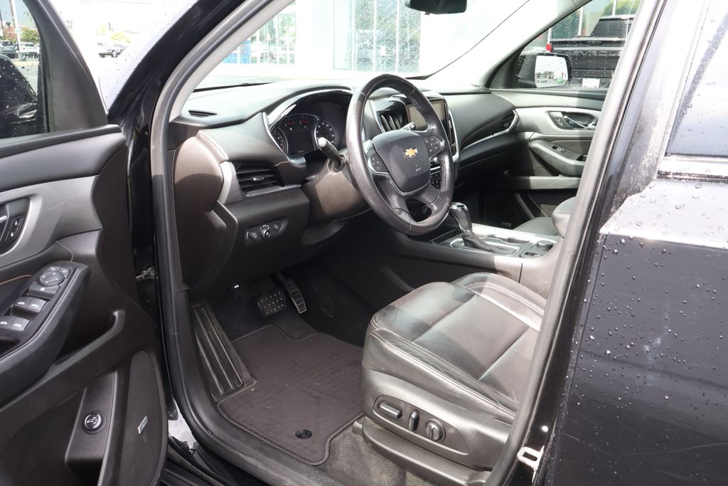2019 Chevrolet Traverse RS 12