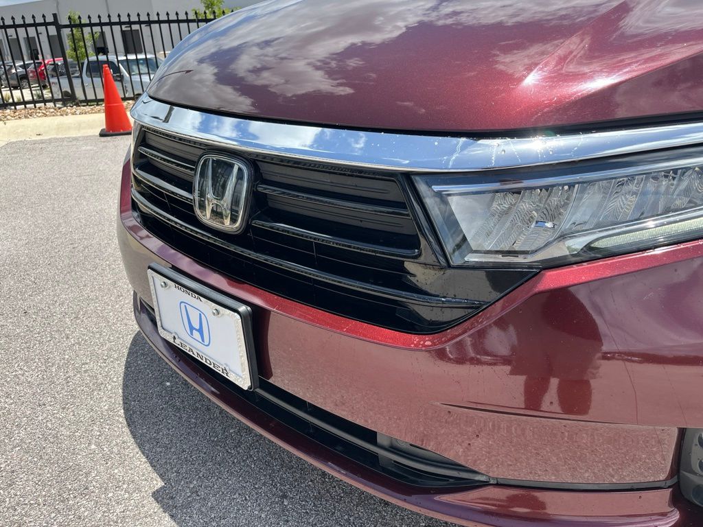 Thumbnail: 2021 Honda Odyssey - 14