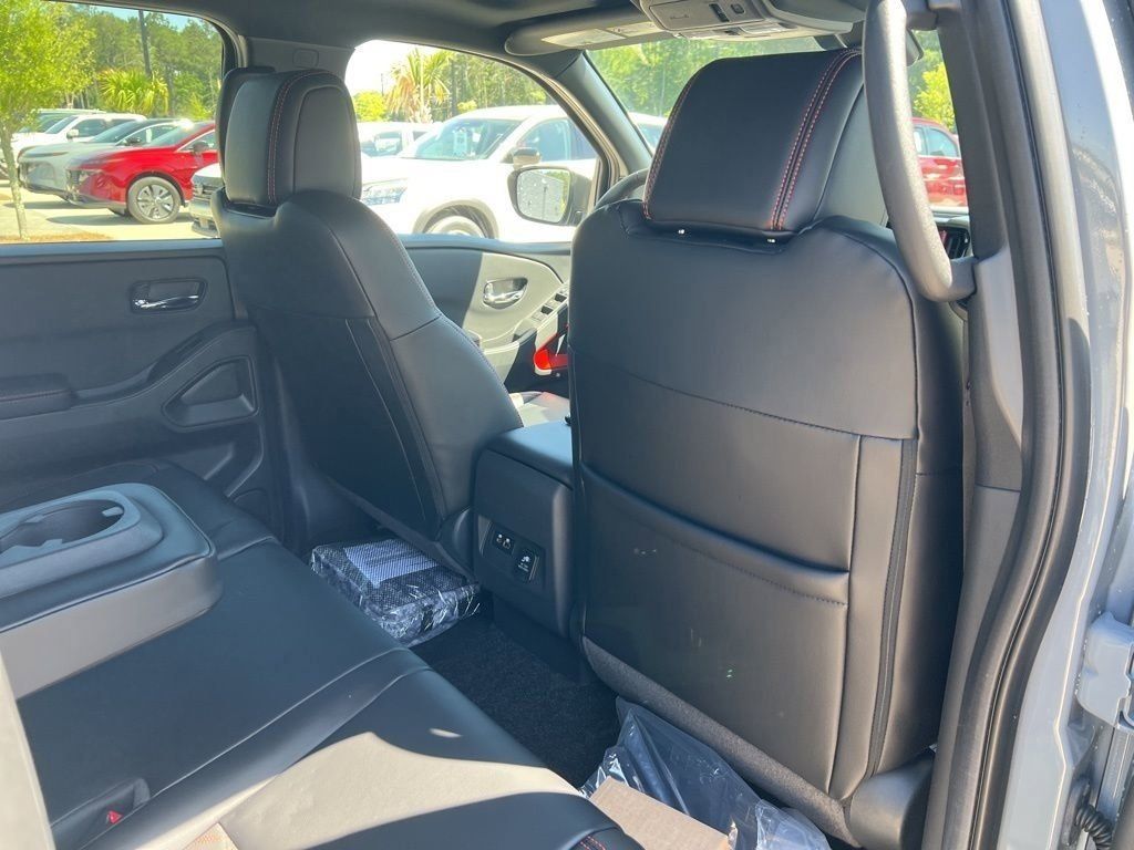 2025 Boulder Gray Pearl Nissan Frontier PRO-4X 4X4 Truck