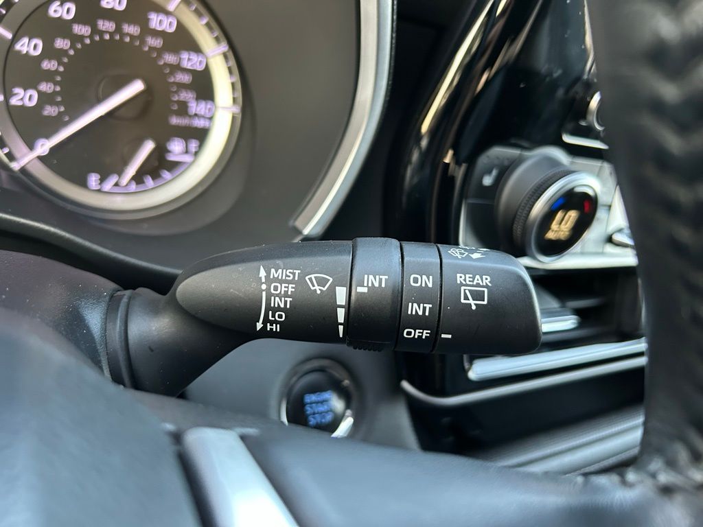2022 Toyota Highlander XLE 22