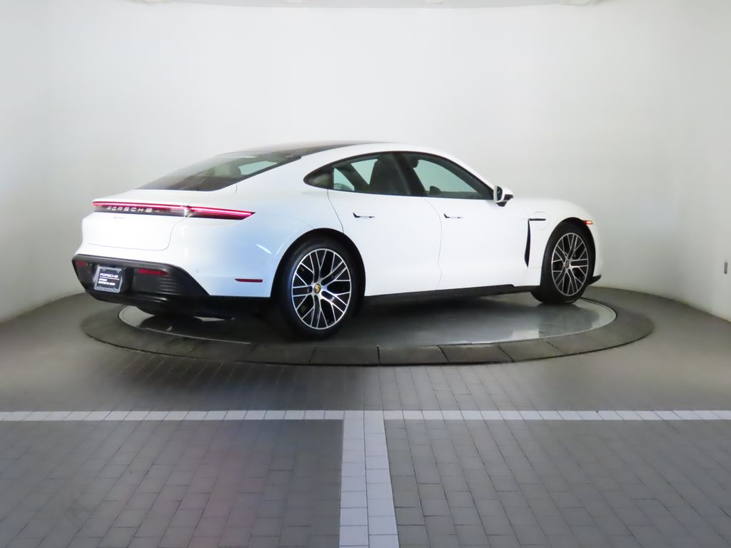 Thumbnail: 2024 Porsche Taycan - 7
