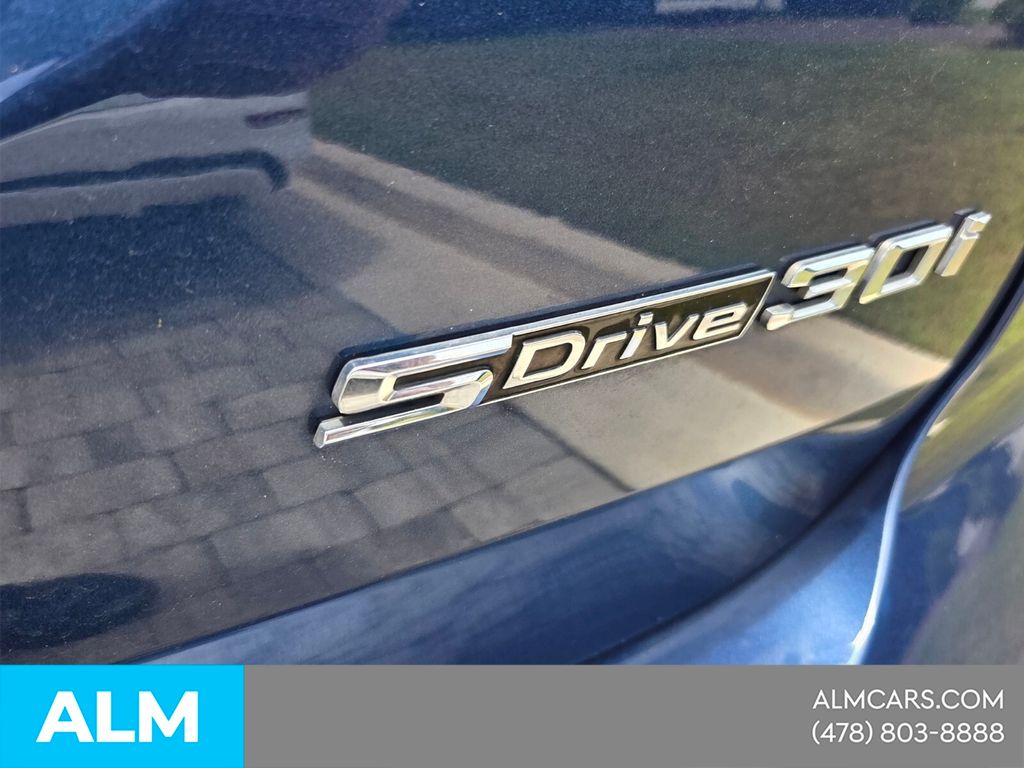 Used 2022 Blue BMW sDrive30i image 15